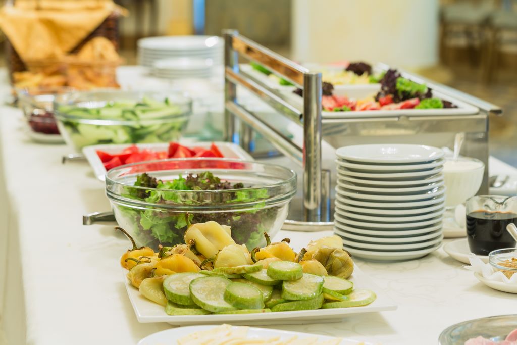 Завтрак «шведский стол»