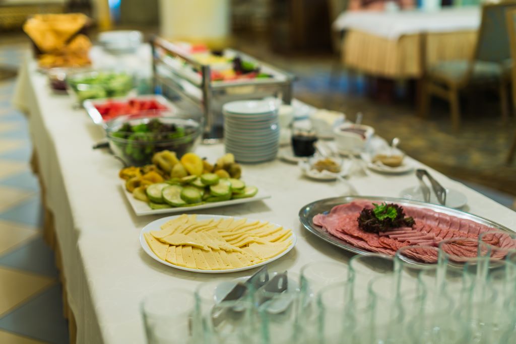 Завтрак «шведский стол»