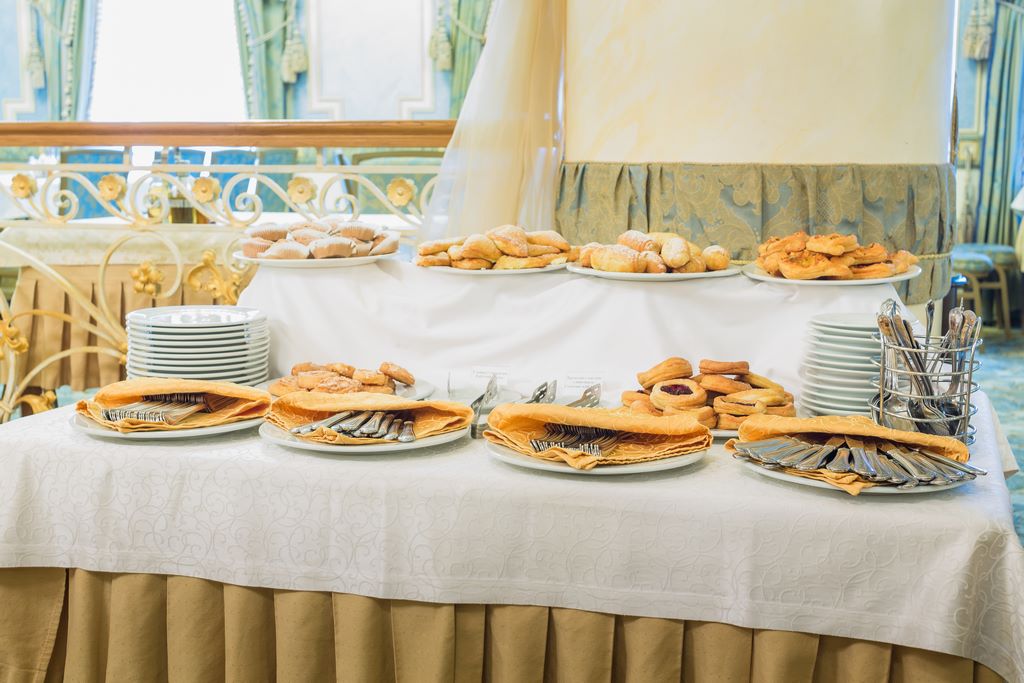 Завтрак «шведский стол»