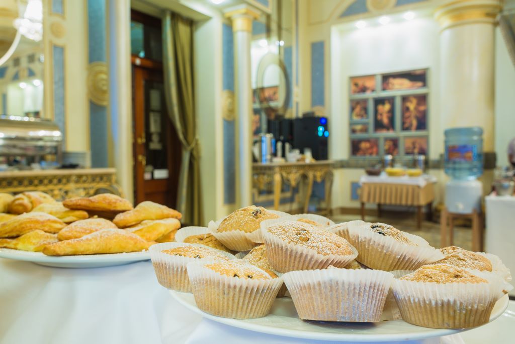 Завтрак «шведский стол»