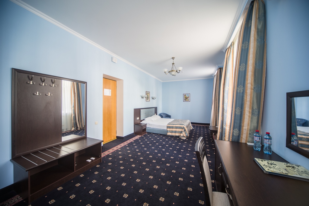 Номер: Стандарт Дабл - гостиница "Украина"