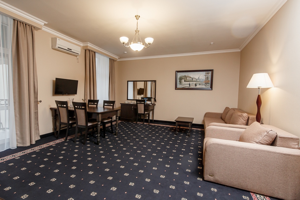 Номер: Люкс - гостиница "Украина"