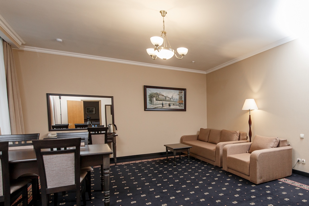 Номер: Люкс - гостиница "Украина"