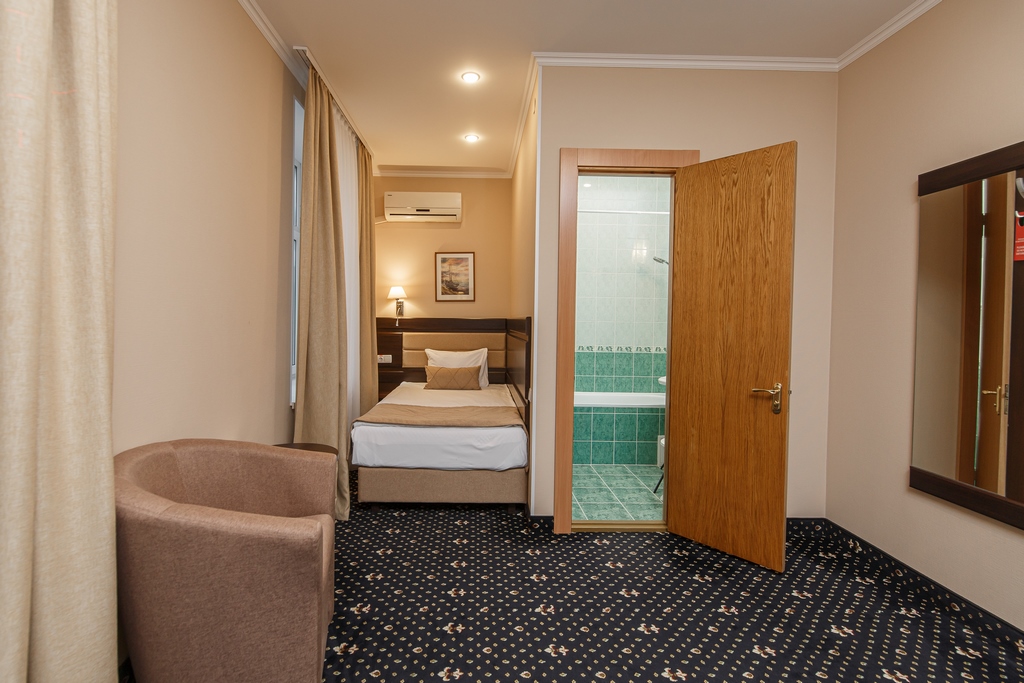 Номер: Одноместный 1 - гостиница "Украина"